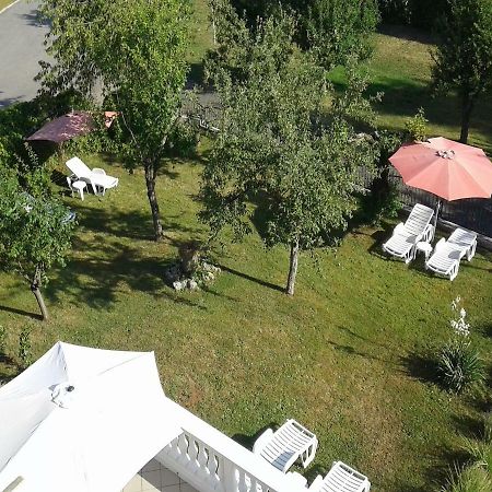 Guest House Surina App Surina'S Green Holiday Rupa Εξωτερικό φωτογραφία