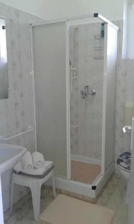 Guest House Surina App Surina'S Green Holiday Rupa Εξωτερικό φωτογραφία