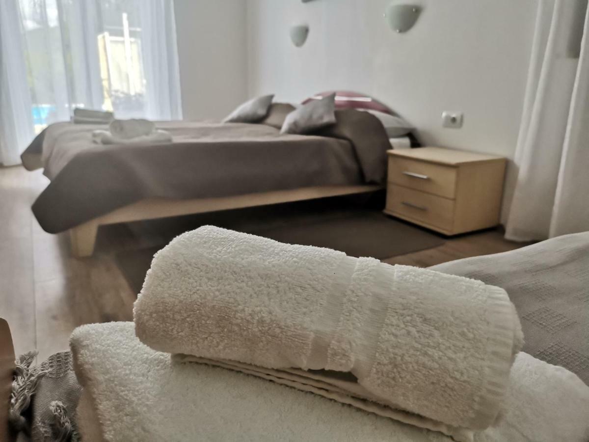 Guest House Surina App Surina'S Green Holiday Rupa Εξωτερικό φωτογραφία