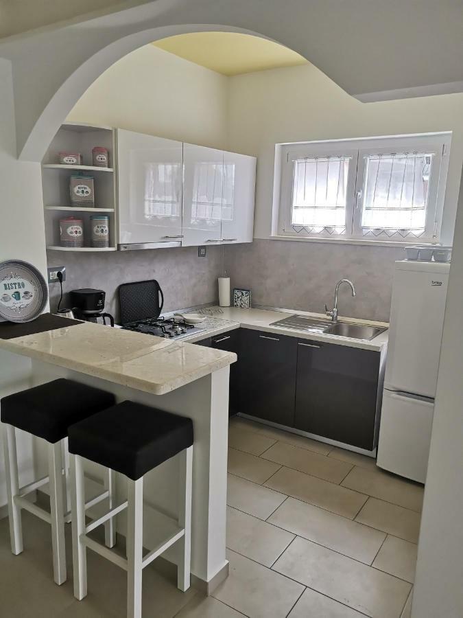 Guest House Surina App Surina'S Green Holiday Rupa Εξωτερικό φωτογραφία