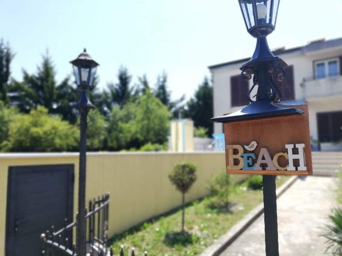 Guest House Surina App Surina'S Green Holiday Rupa Εξωτερικό φωτογραφία